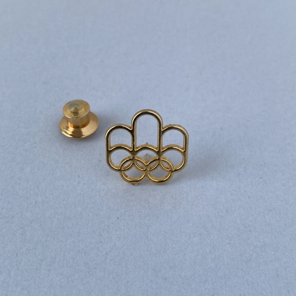 Logo pin